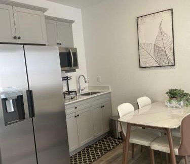 Raisin Casa | Cozy-Quiet-Spacious Guest Suite in Fresno Clovis California