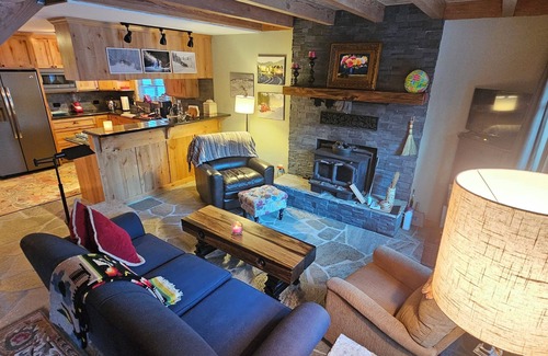 Soda Springs Cabina | Cozy railroad-inspired cabin near top ski resorts – the perfect mountain escape!