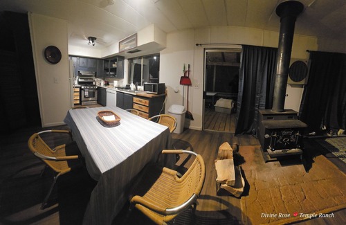 Brownsville Casa | Cozy Ranch Mountain Getaway Close to Lakes & Pet friendly!