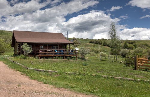 Burns Casa | Cozy Ranch Cabin just outside Yampa
