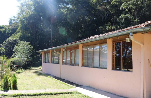 Itamonte Casa | COZY RANCH IN THE MOUNTAINS OF THE MANTIQUEIRA RANGE, CLOSE TO THE CITY. BLACK WATCHES