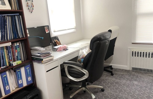 Valley Stream Casa | Cozy, rarely available room perfect for studying/ relax and easy to commute
