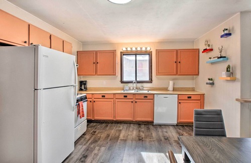 Red River Condominio | Cozy Red River Condo - Walk to Chair Lift!
