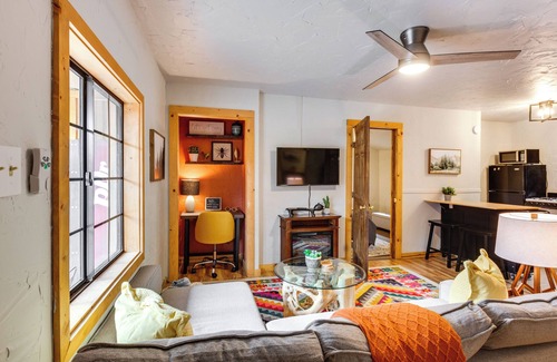 Red River Casa | Cozy Red River Getaway - Walk to Main Street