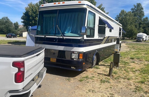 La Pine Casa | Cozy Remodeled RV with WiFi and AC in welcoming La Pine