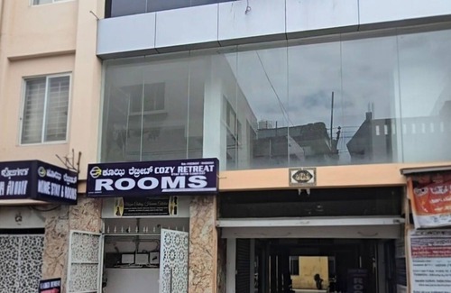 Mysore Apartamento | Cozy retreat 3-bedroom apartment in enchanting Mysuru with AC