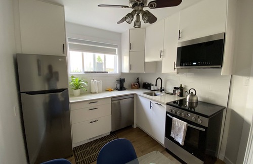 North Central Edmonton Apartamento | Cozy Retreat - 5 min from ICE district