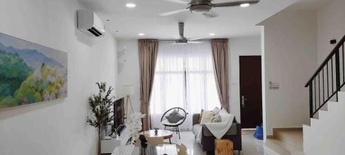 Tebrau Casa | Cozy Retreat @ Austin Landed House JB/Aeon/IKEA