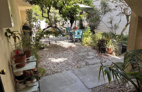 Bluff Park Apartamento | Cozy retreat by the Beach in Long Beach. 10 Min to Aquarium & Queen Mary .