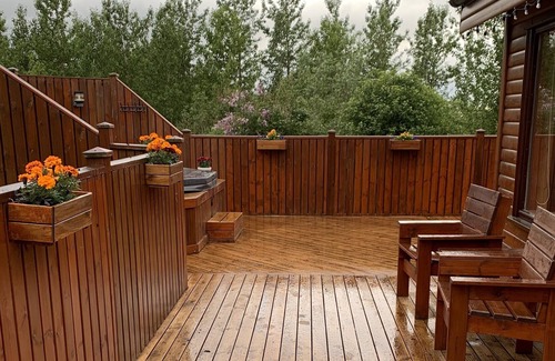 Akranes Cabaña | Cozy Retreat Home with Jacuzzi
