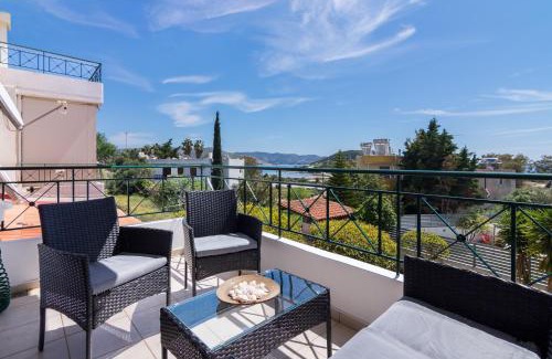 Anavyssos Apartamento | Cozy Retreat in Anavyssos for 4