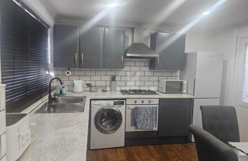 Bridgend Casa | Cozy Retreat in Bridgend with 3 Bedrooms