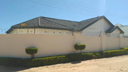 Lusaka Casa | Cozy Retreat in Lusaka -Self Catering Holiday Home