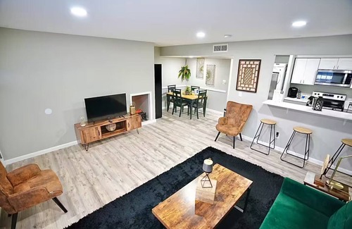 West Arlington Apartamento | Cozy Retreat Near Attractions!