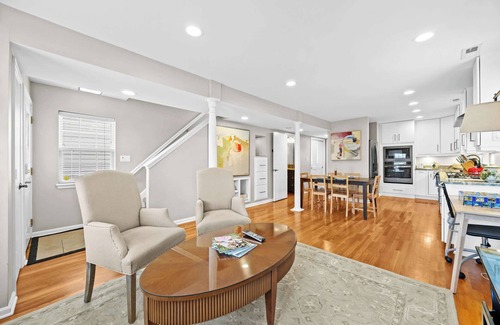 Paristown Pointe Casa | Cozy Retreat Near Downtown Lou and Attractions