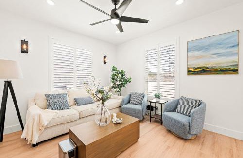 Harbor Casa | Cozy Retreat Near Downtown - Perfect for Families