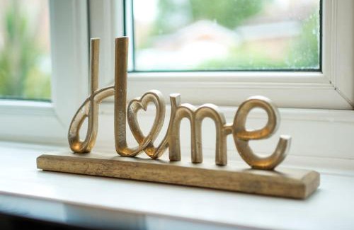 Feltham West Apartamento | Cozy Retreat Near Heathrow Airport
