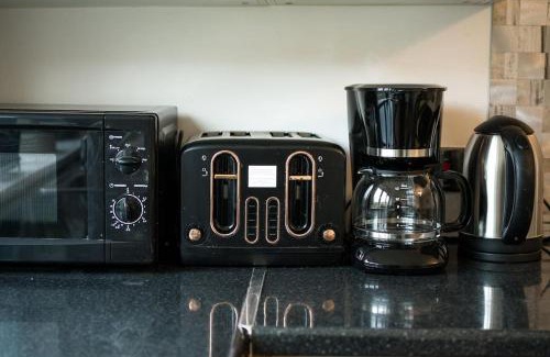 Feltham West Apartamento | Cozy Retreat Near Heathrow Airport
