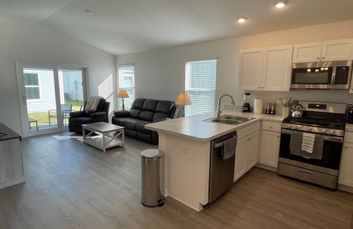 Sumter County Casa | Cozy Retreat Near Sawgrass Market & Brownwood Paddock Square!