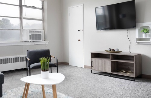 Redmont Park Apartamento | Cozy Retreat♛near UAB♛Fast Wifi✓Remote Work Space✓