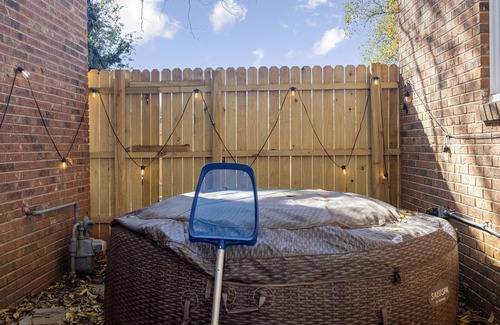 Charlotte Villa | Cozy Retreat near Uptown with Hot Tub