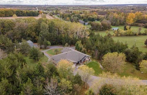 Greater Napanee Casa | Cozy Retreat On The Eastside Estate (8guests)