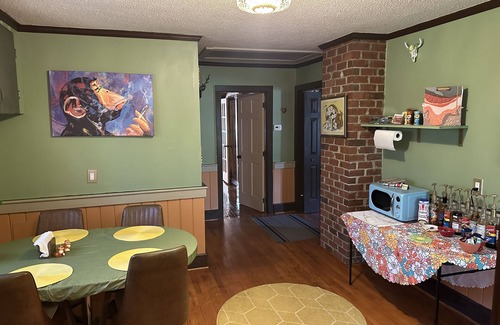Southeast Raleigh Casa | Cozy Retro Game Filled Ranch Near Downtown