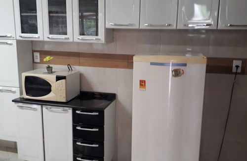 Guapimirim Casa | Cozy Riverside House in Guapimirim in Condominium