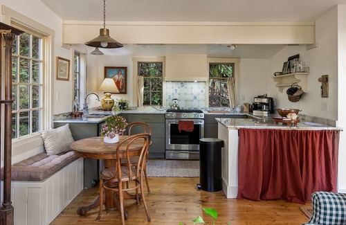Duncans Mills Cabina | Cozy Riverview Cottage Retreat - walk to hiking trails & downtown Duncans Mills