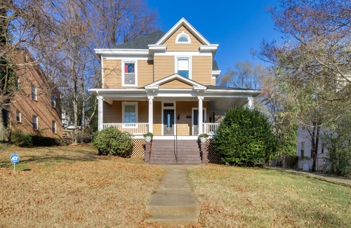 Roanoke Apartamento | Cozy Roanoke Vacation Rental: 2 Mi to Downtown!