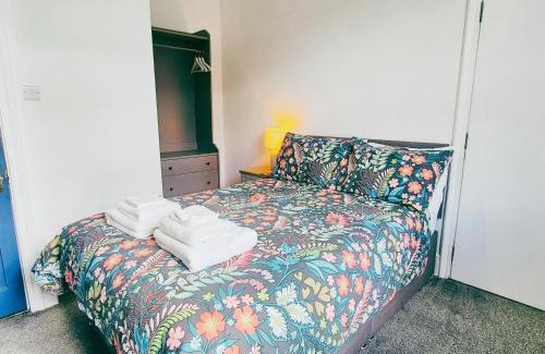 Forest Fields Apartamento | Cozy Room at The Burford Hideaway