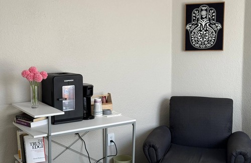 Metro West Apartamento | Cozy Room Close to Universal