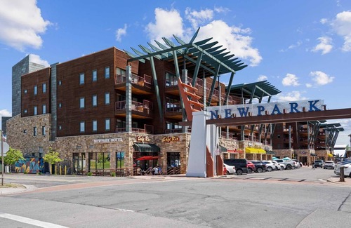 Kimball Junction Condominio | Cozy Room | Fireplace, Pool, Hot Tub & Prime Walkable Location