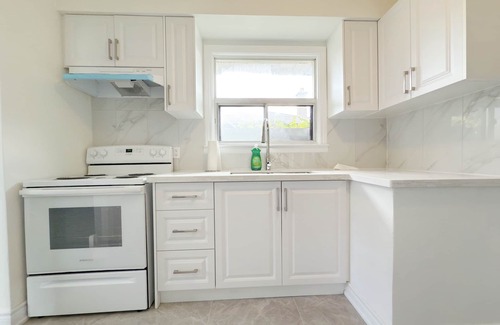 Bendale Casa | Cozy room near Midland Eglinton Bus stop #3