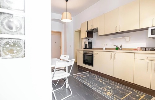 Brigittenau Apartamento | Cozy Room Near U6 Dresdner Subway Line