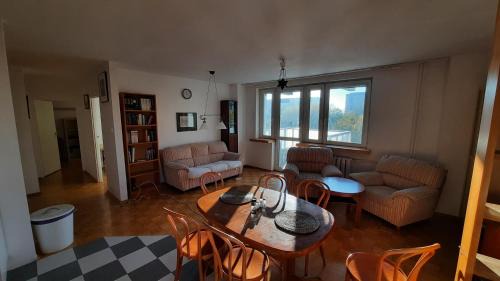 Marymount Apartamento | Cozy Room