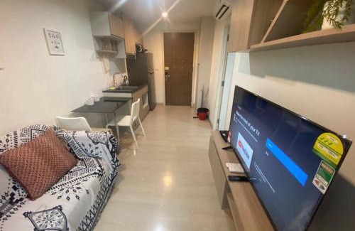 Khlong Toei Apartamento | Cozy room with free Wi-Fi Netflix near BTS onnut