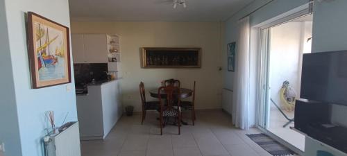 Glyfada Casa | Cozy Room with Sea View