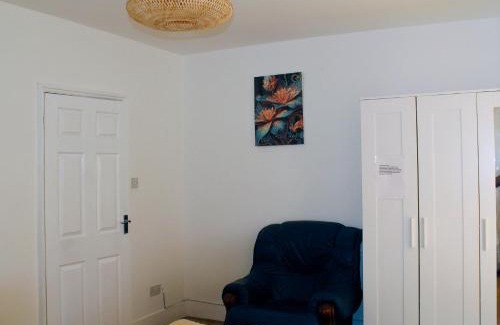 Lower Edmonton Apartamento | cozy rooms or entire apartment in london, fast links to central