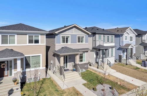Beaumont Casa | Cozy Rustic House(pet friendly/garage/backyard)