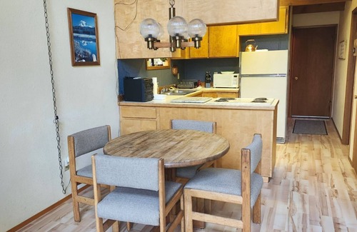 Packwood Cabina | Cozy Rustic Private Packwood Cabin