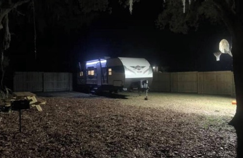 Crystal River Casa | Cozy RV in delightful Crystal River with WiFi, AC