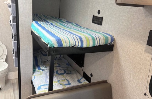 Fresno Casa | Cozy RV in Tremendous Fresno with WiFi, AC