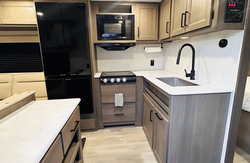 Otay Mesa West Casa | Cozy RV in Welcoming San Diego with WiFi, AC