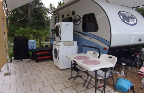 Geneva Casa | Cozy RV with 1 bdrm/full bath/W&D WiFi, AC in enchanting Geneva