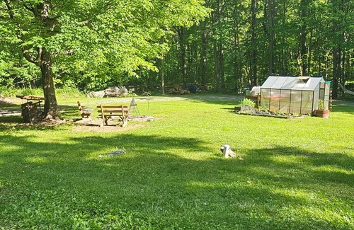 Friendsville Casa | Cozy RV with WiFi and AC in charming Friendsville MD D&B Happy Campers