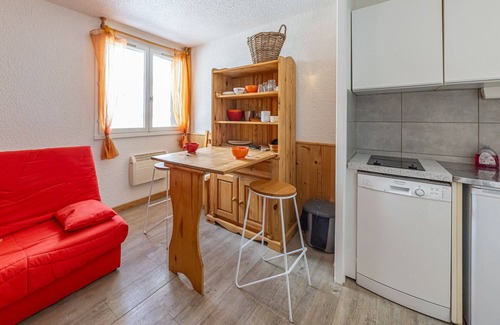 Montgellafrey Apartamento | Estudio acogedor para 2 personas, cerca de pistas y comercios, con vistas panorámicas