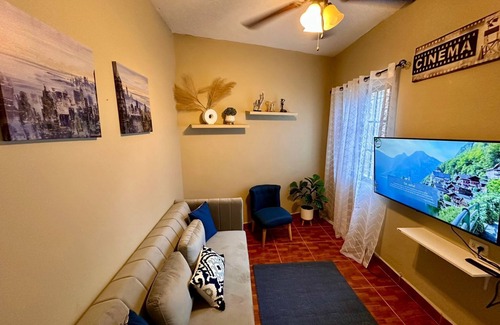 Sector 1 Nor-Oeste Apartamento | Cozy San Pedro Sula apartment with WiFi, AC, full kitchen, and comfy living room