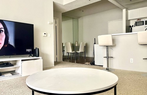Ladera Heights Apartamento | Cozy ‘santorini themed’ apartment in l.a