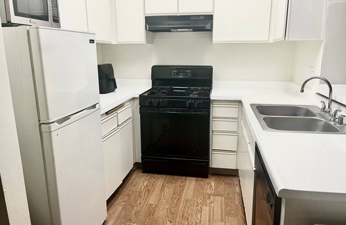 Ladera Heights Apartamento | Cozy ‘santorini themed’ apartment in l.a